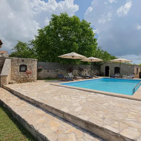 Villa Roza Butkovici (Istria)